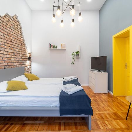 5 Star Luxury Studio-Old Town Center Κλουζ-Ναπόκα Εξωτερικό φωτογραφία